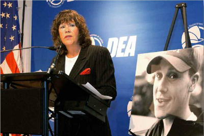 Ginger Katz speaking to professional and community audiences during a Courage to Speak® presentation